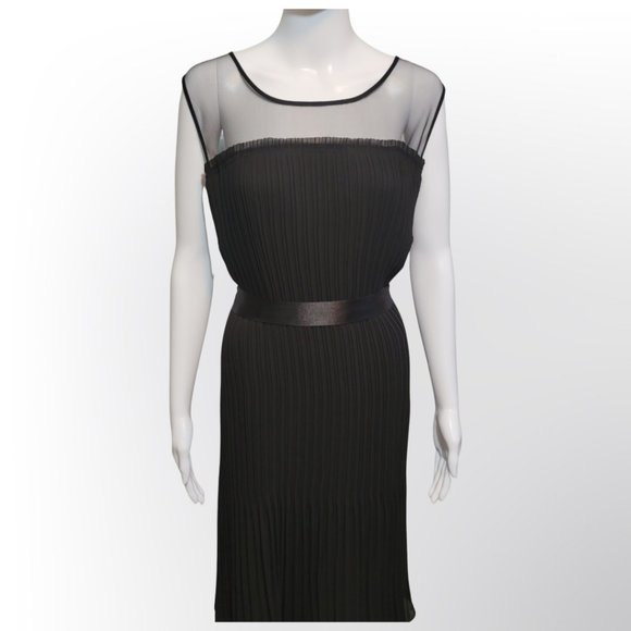 NWT Avenue, Sheer Neck with Pleated Dress. Size: 20, Color: Black - Picture 2 of 6